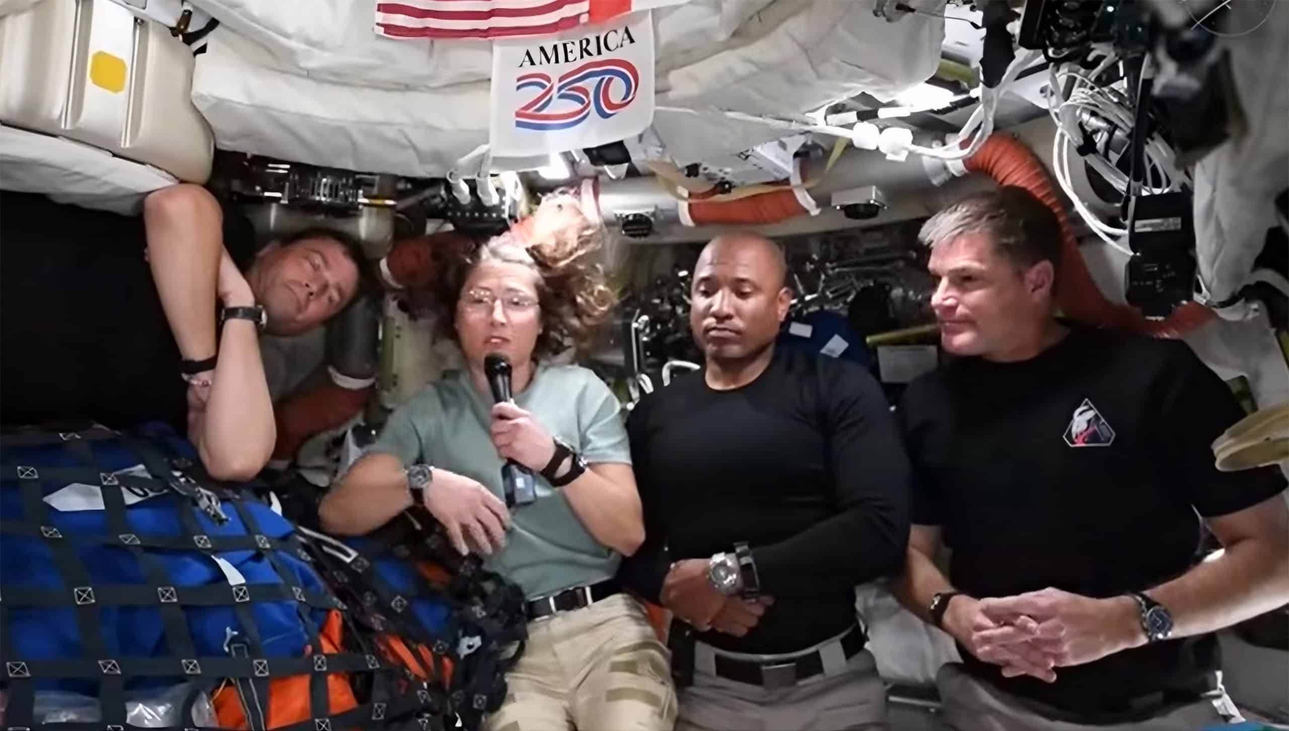 Comandante da missão Artemis 2 relata momentos de tensão durante viagem ao redor da Lua