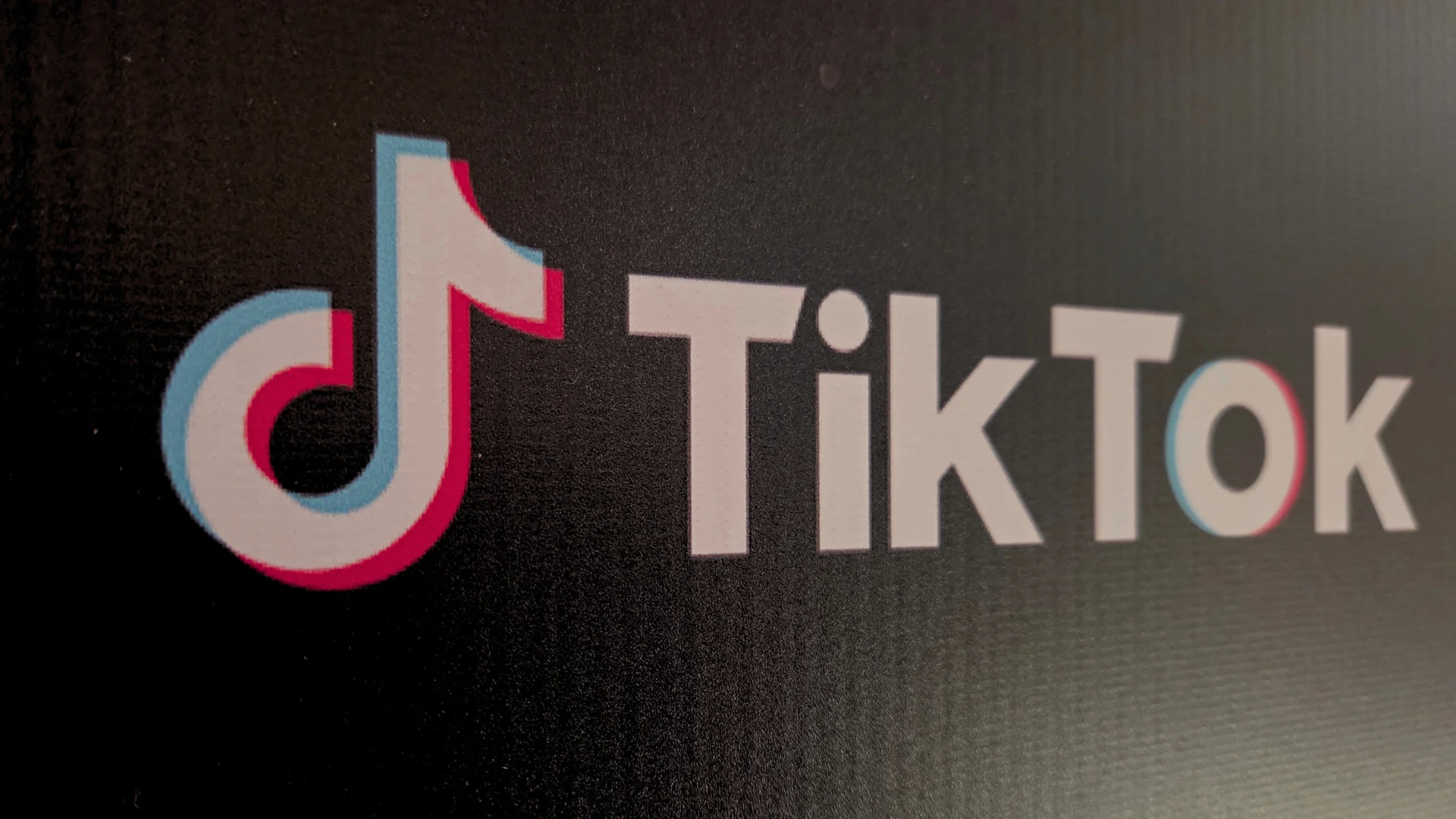 Documentos judiciais revelam que cúpula do TikTok ignorou alertas sobre exploração infantil