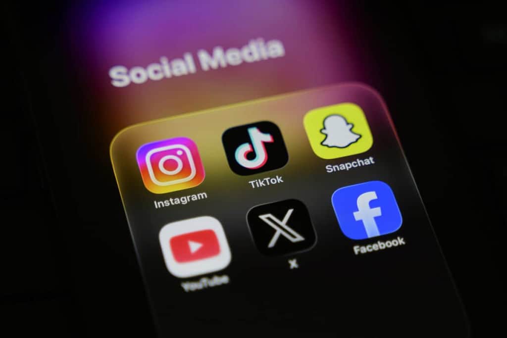 Redes sociais implementam novos recursos para controle de algoritmos e feeds